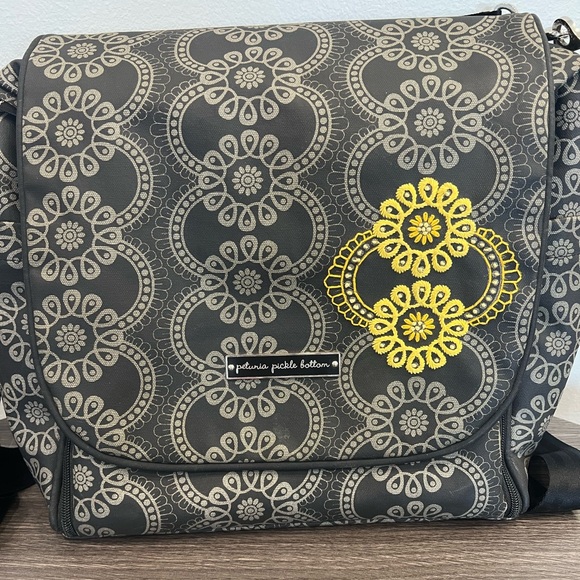 Petunia Pickle Bottom Boxy Diaper Bag Backpack - Picture 4 of 13